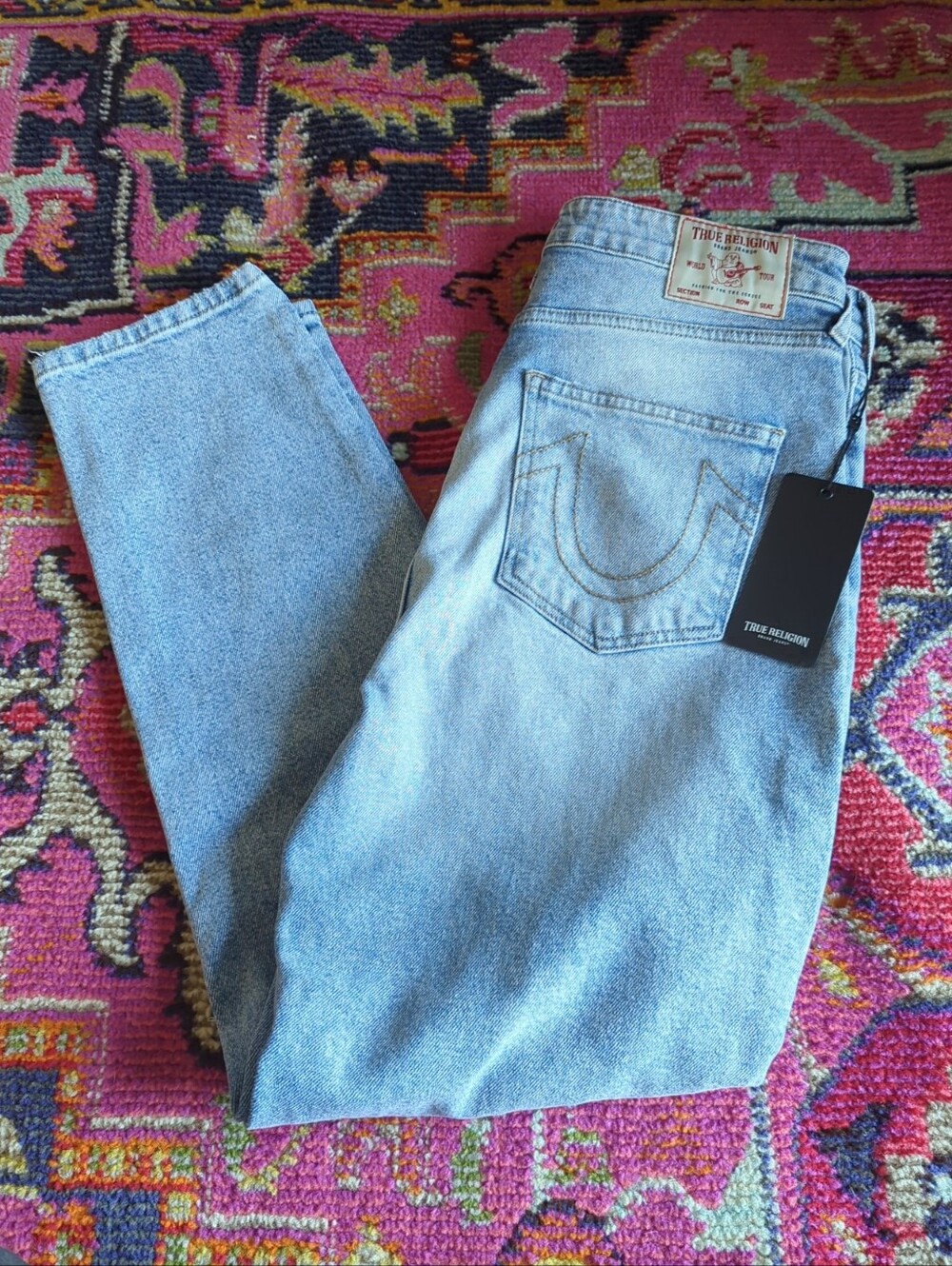 True Religion Women's Light Wash High Rise Mom Destroy Blue Jean Size 31 NWT